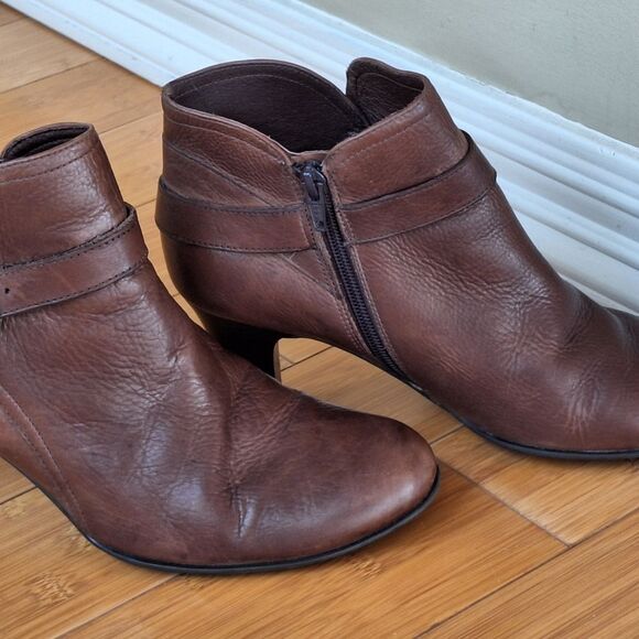 NURTURE Talin Brown Premium Leather Heeled Zip Ankle Boot 9.5M Buckle Bootie - Picture 12 of 16